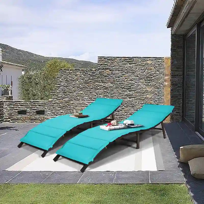 Chaises longues pliantes en osier marron et turquoise, lot de 2